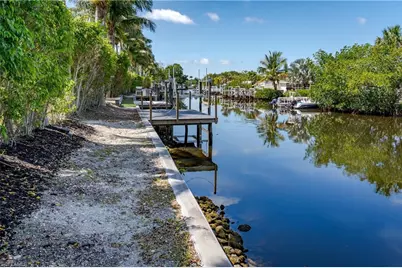 13371 Snook Cir, Naples, FL 34114 - Photo 18