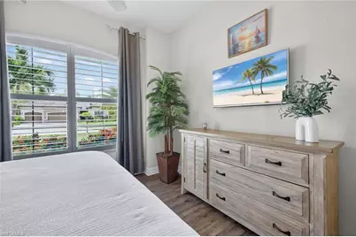 9352 Vercelli Ct, Naples, FL 34113 - Photo 26