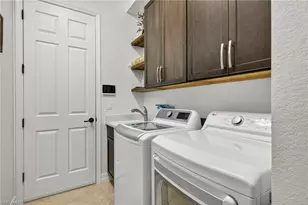 9352 Vercelli Ct, Naples, FL 34113 - Photo 32