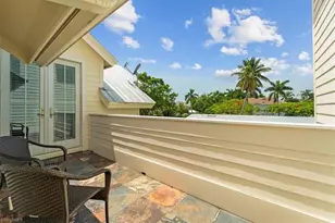 215 5th St S, Naples, FL 34102 - Photo 48