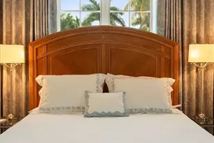 215 5th St S, Naples, FL 34102 - Photo 34