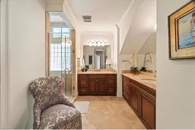 215 5th St S, Naples, FL 34102 - Photo 36