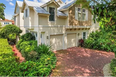 215 5th St S, Naples, FL 34102 - Photo 14