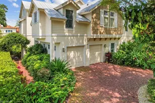 215 5th St S, Naples, FL 34102 - Photo 14