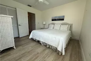 100 Diamond Cir, Naples, FL 34110 - Photo 18