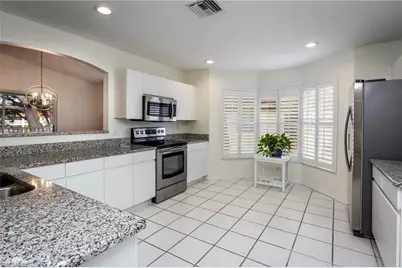 100 Diamond Cir #108, Naples, FL 34110 - Photo 6