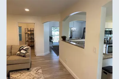 100 Diamond Cir #108, Naples, FL 34110 - Photo 24
