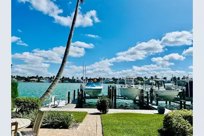 2750 Gulf Shore Blvd N #602, Naples, FL 34103 - Photo 2