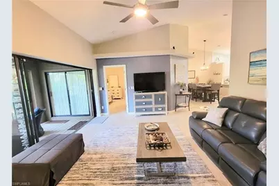 17611 Marco Island Ln, Fort Myers, FL 33908 - Photo 14