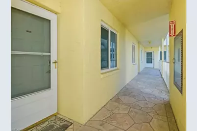 1001 Foxfire Ln #204, Naples, FL 34104 - Photo 18