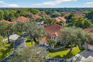 1090 Egrets Walk Cir, Naples, FL 34108 - Photo 2
