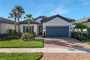 9815 Everglades Dr, Naples, FL 34120 - Photo 2