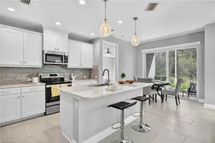 2554 Seychelles Dr, Naples, FL 34112 - Photo 10