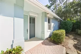 694 Catamaran Ct, Naples, FL 34110 - Photo 2