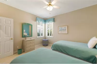 694 Catamaran Ct, Naples, FL 34110 - Photo 20