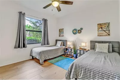 3295 Tahoe Ct, Naples, FL 34119 - Photo 10