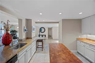 15 Bluebill Ave, Naples, FL 34108 - Photo 8