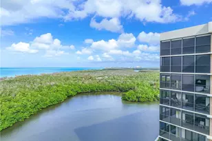 15 Bluebill Ave, Naples, FL 34108 - Photo 32