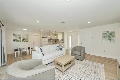 3560 Corana Way, Naples, FL 34105 - Photo 4