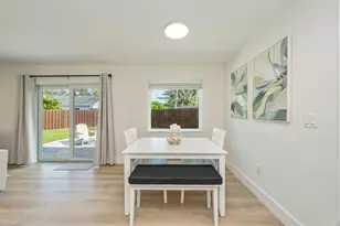 3560 Corana Way, Naples, FL 34105 - Photo 10