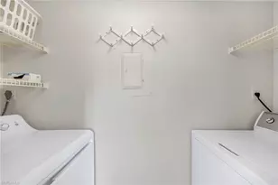 37 High Point Cir E, Naples, FL 34103 - Photo 18