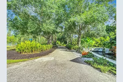 15711 Anderson Ln, Fort Myers, FL 33912 - Photo 2