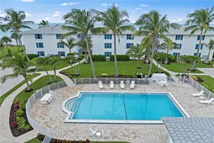 10573 Gulf Shore Dr, Naples, FL 34108 - Photo 38
