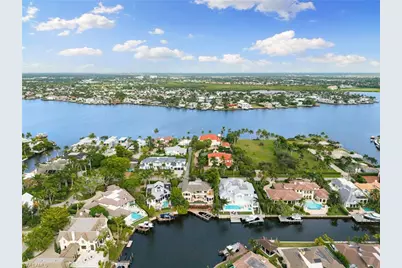 2170 Marina Dr, Naples, FL 34102 - Photo 6