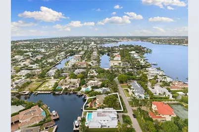 2170 Marina Dr, Naples, FL 34102 - Photo 2