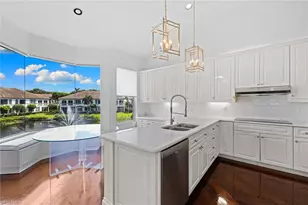 156 Colonade Cir, Naples, FL 34103 - Photo 6