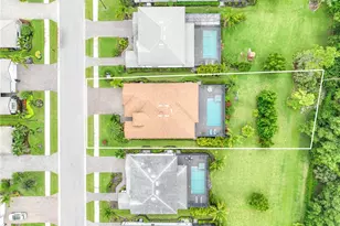 2098 Antigua Ln, Naples, FL 34120 - Photo 34