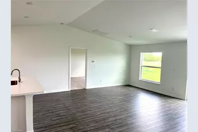 4303 NE 12th Ct, Cape Coral, FL 33909 - Photo 4