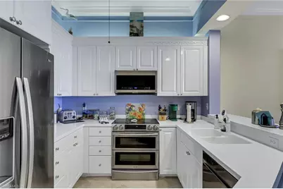 400 Flagship Dr #1206 PENTHOUSE, Naples, FL 34108 - Photo 4