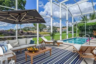 66 Fountain Cir, Naples, FL 34119 - Photo 2