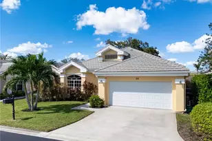 66 Fountain Cir, Naples, FL 34119 - Photo 6