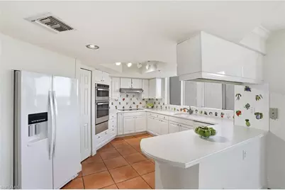 6849 Grenadier Blvd #701, Naples, FL 34108 - Photo 12