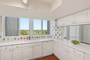 6849 Grenadier Blvd, Naples, FL 34108 - Photo 14