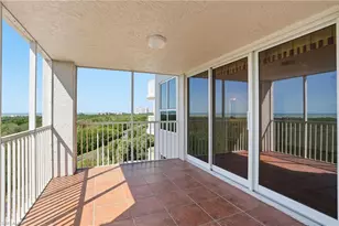 6849 Grenadier Blvd, Naples, FL 34108 - Photo 32