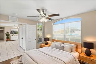 1622 NE 8th Pl, Cape Coral, FL 33909 - Photo 8