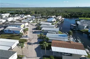 17831 Eglantine Ln, Fort Myers Beach, FL 33931 - Photo 4