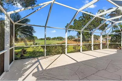70 Fountain Cir, Naples, FL 34119 - Photo 20