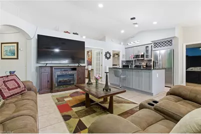 1206 NE 5th Ave, Cape Coral, FL 33909 - Photo 8