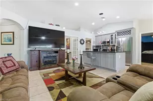 1206 NE 5th Ave, Cape Coral, FL 33909 - Photo 8