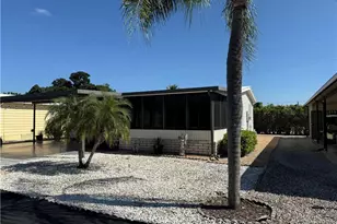 181 Sand Dr, Naples, FL 34104 - Photo 2