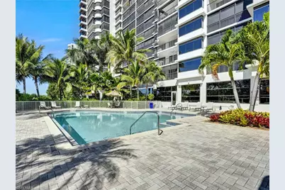 6825 Grenadier Blvd #102, Naples, FL 34108 - Photo 14