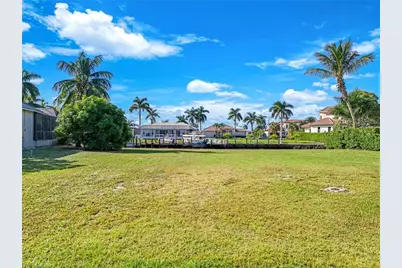 128 S Bahama Ave, Marco Island, FL 34145 - Photo 1