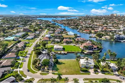 128 S Bahama Ave, Marco Island, FL 34145 - Photo 10