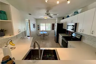 484 Belina Dr, Naples, FL 34104 - Photo 6