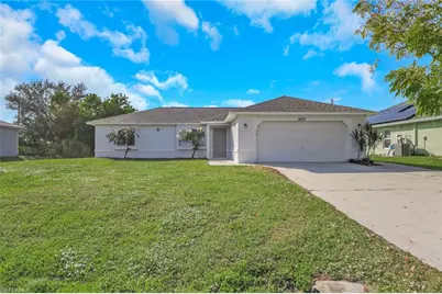 1402 NE 3rd Ave, Cape Coral, FL 33909 - Photo 2