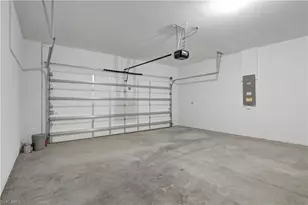 335 Tamarindo Ln, Naples, FL 34114 - Photo 32